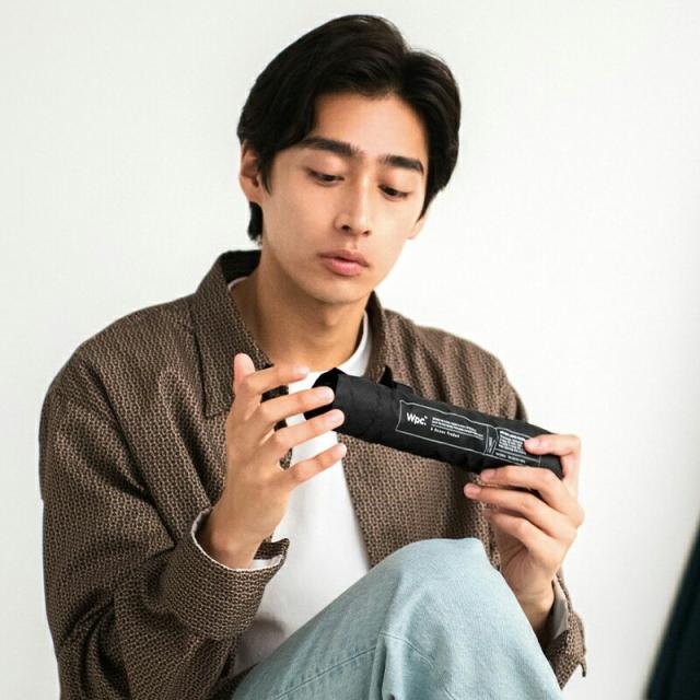 雨傘 折りたたみ傘  超軽量 軽量 180g 大きめ 105cm コンパクト メンズ UNISEX AIR-LIGHT LARGE FOLD レディース Wpc. 折り畳み 日傘 雨傘 晴雨兼用 シンプル おしゃれ 人気 プレゼント ワールドパーティー