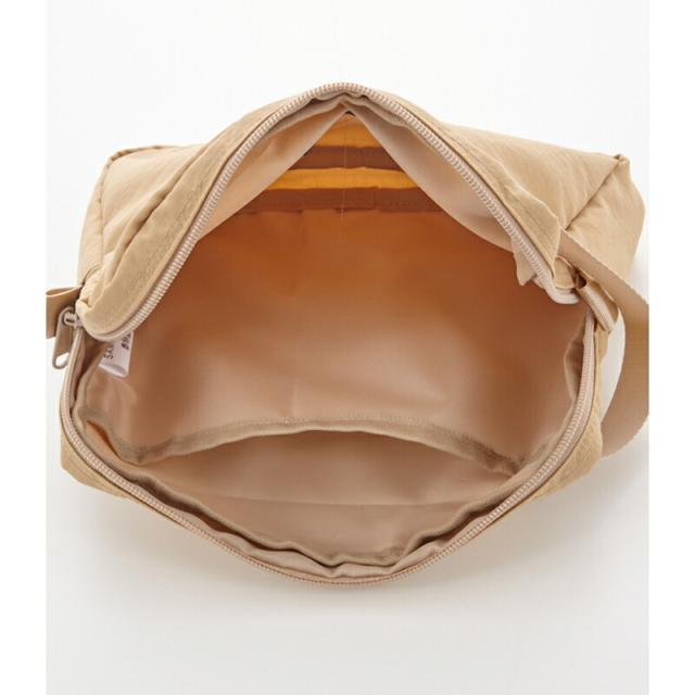 OCEAN＆GROUND オーシャンアンドグラウンド ストラップ付き 撥水 オムツポーチ クラッチポーチ トラベルポーチ インナーバッグ コスメポーチ マルチポーチ 小物入れ 仕切り ポケット付き 収納 パパ ママ ベビーカー取り付け 無地 おしゃれ くすみカラー 撥水加工 防水