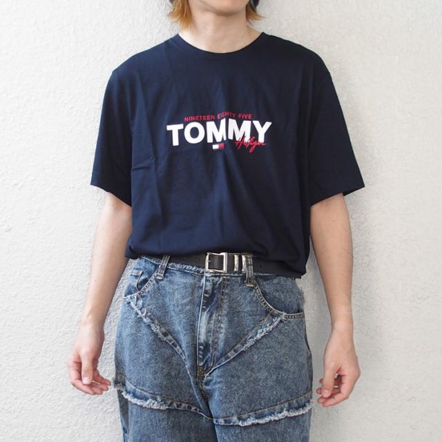 TOMMY HILFIGER トミーヒルフィガー Tシャツ