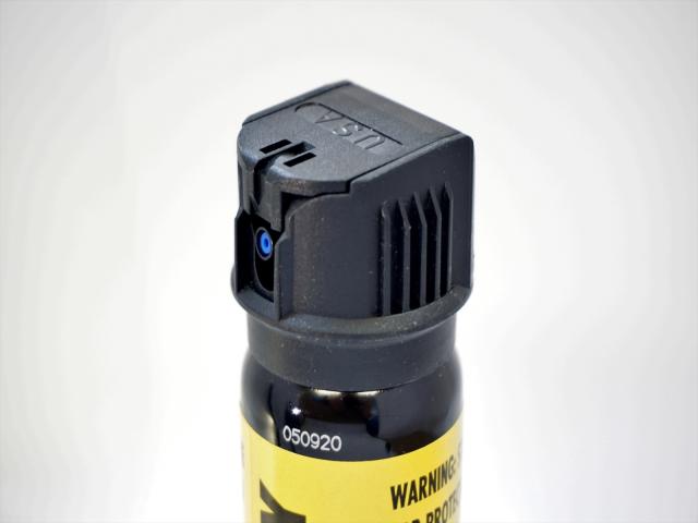 催涙スプレーエリミネーター2オンスフリップトップ噴射部分