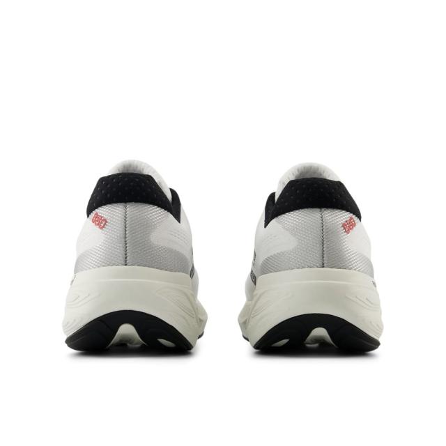 ニューバランス ランニング メンズ 通気 反発 クッション ソール M880