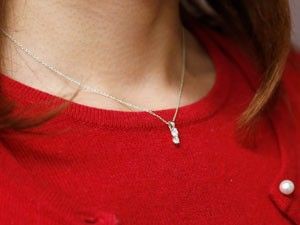 豊富な人気 ダイヤモンドネックレス ダイヤモンド ネックレス ペンダント ホワイトゴールドk18 2粒 ダイヤ VSクラス 18金 レディース チェーン 人気 の通販はau PAY マーケット - ジュエリー工房アトラス| 安い100%新品