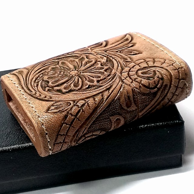 ZIPPO ライター 本革巻き ジッポ カオス シェリダンクラフト 手彫り Leather Works 牛革 ハンドメイド 彫刻 かっこいい おしゃれ  ブランドの通販はau PAY マーケット - ZIPPO ライター タバコケース 喫煙具のハヤミ au PAY マーケット店 | au PAY  マーケット－通販サイト