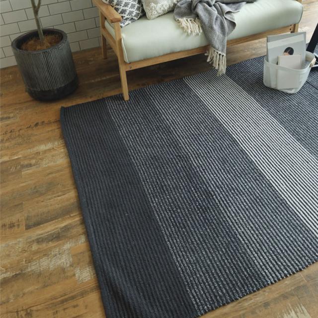 天然素材のおしゃれなラグ