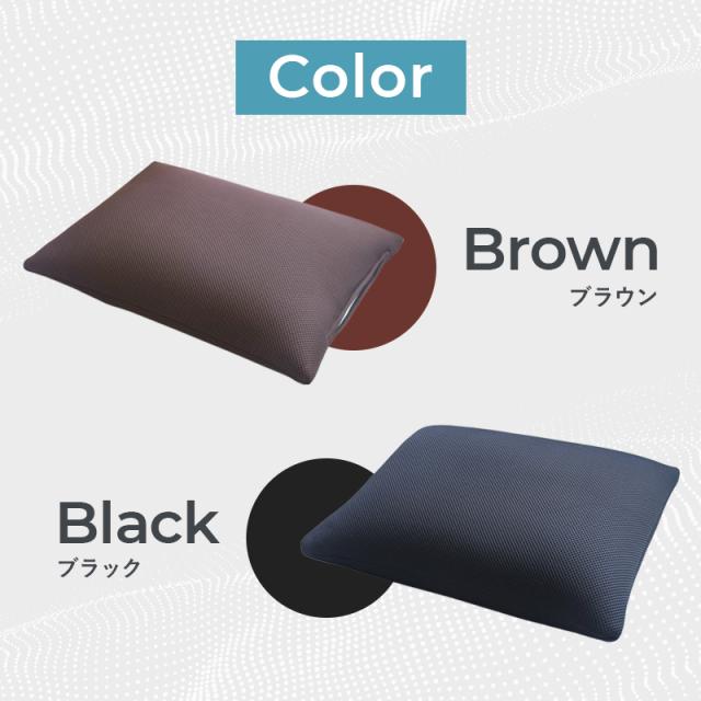 カラーはブラウンとブラックの2色展開