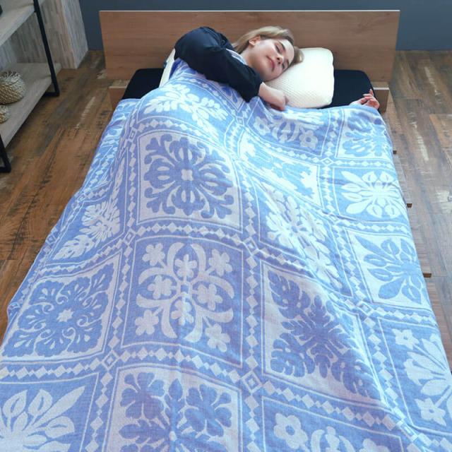 ふんわりガーゼケット