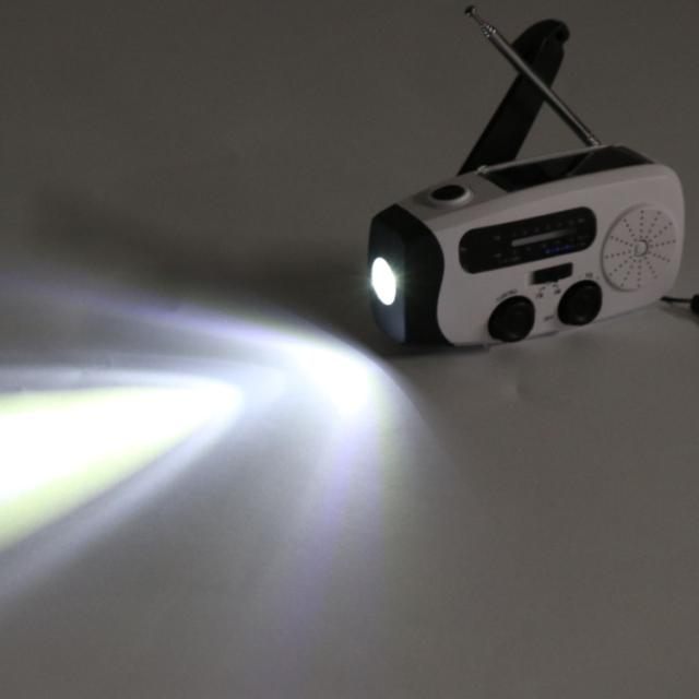 懐中電灯LEDライト充電式災害災害グッズラジオ手回しラジオランタンラジオライトダイナモソーラーラジオライト 
