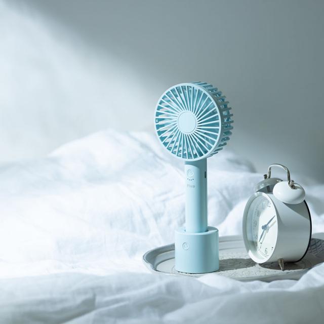 ハンディファン小型扇風機首振りハンディ—ファン扇風機持ち運びおしゃれスタンド付き風力調節コンパクト卓上ハンディ携帯扇風機ミニ扇風機かわいいハンディファン小型扇風機首振りiFanPivo