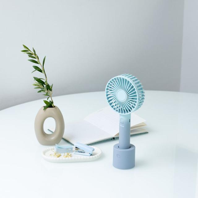 ハンディファン小型扇風機首振りハンディ—ファン扇風機持ち運びおしゃれスタンド付き風力調節コンパクト卓上ハンディ携帯扇風機ミニ扇風機かわいいハンディファン小型扇風機首振りiFanPivo
