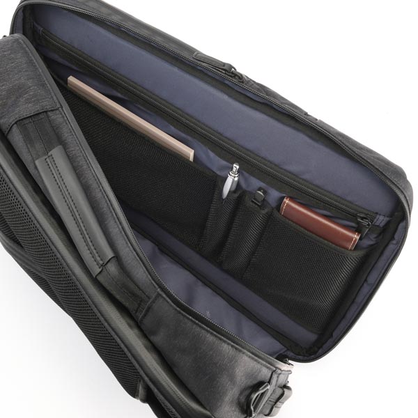 オーガナイザーポケット