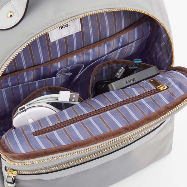 PC周辺機器収納ポケット