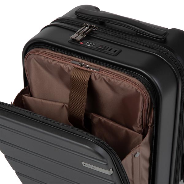 フロントポケット