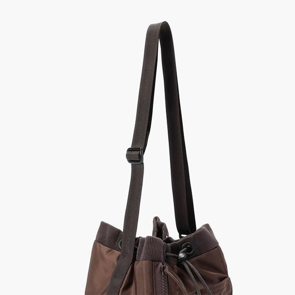 ショルダーストラップ