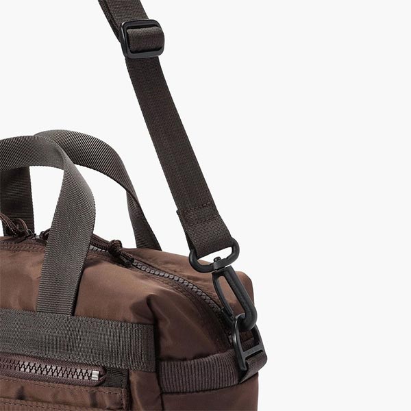 ショルダーストラップ