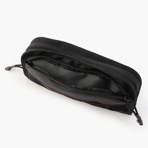 フロントポケット