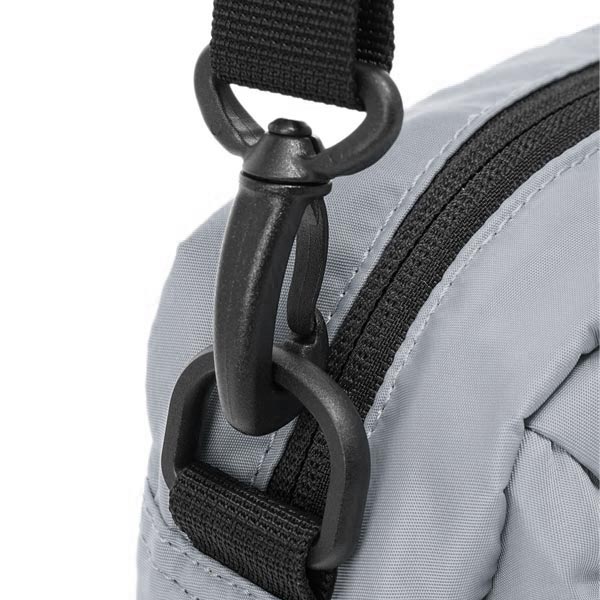 ショルダーベルト