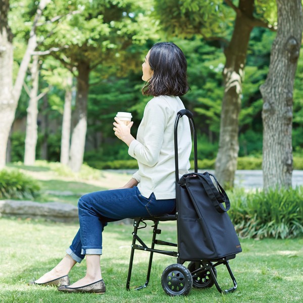 いすを広げてちょっと一休み