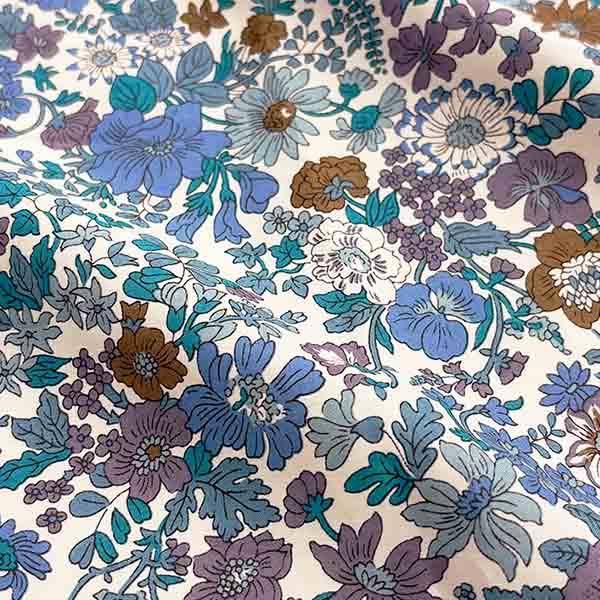 ネイビー(エミリー)