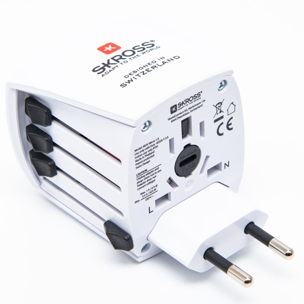 コンセントプラグ