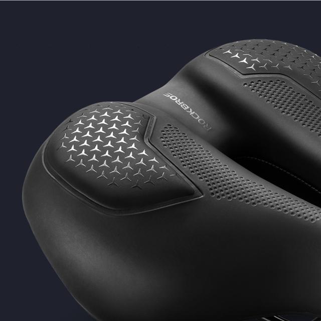 38210043001サドル