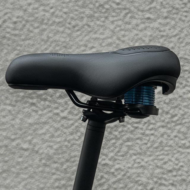 38210043001サドル