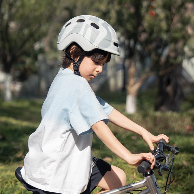 キッズヘルメット