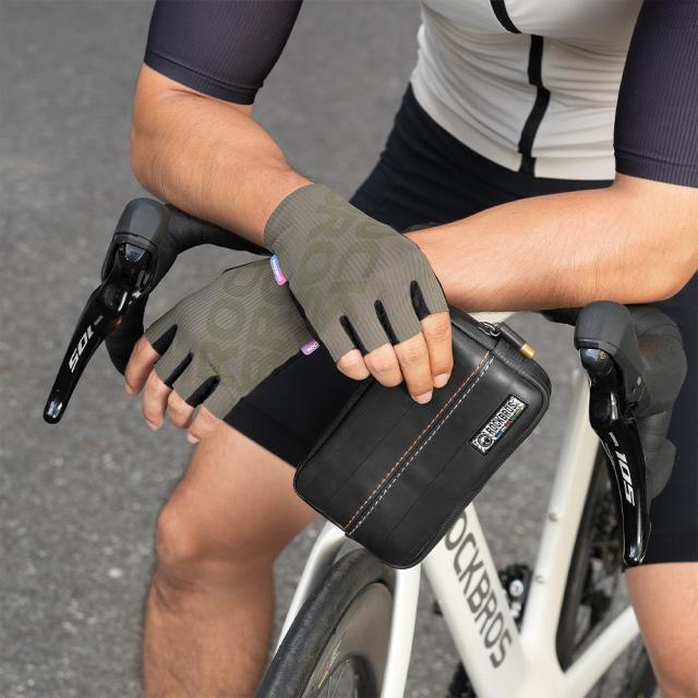 唯一無二のサイクルポーチ