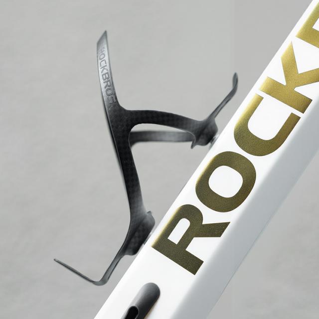 カーボンボトルケージ