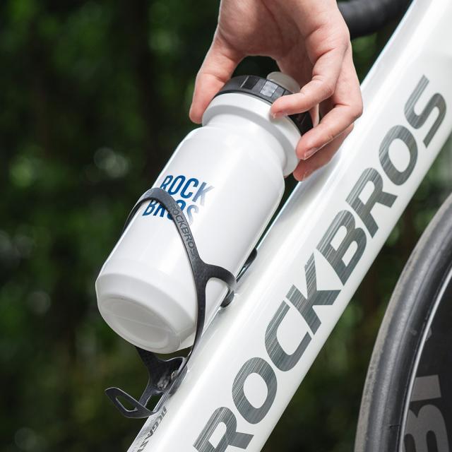 カーボンボトルケージ