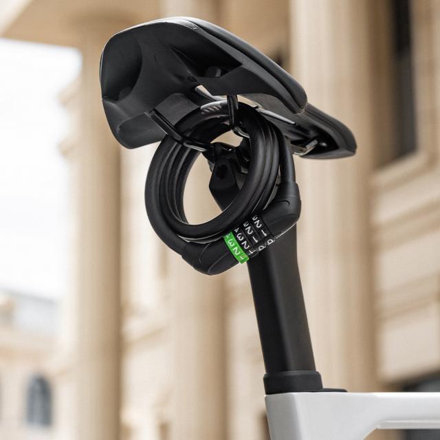 ケーブルロック