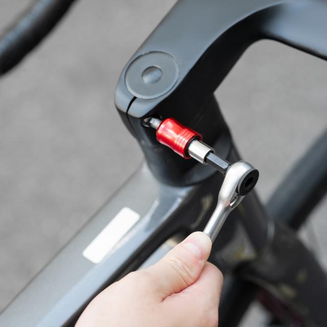 タイヤレバーつき携帯マルチツール