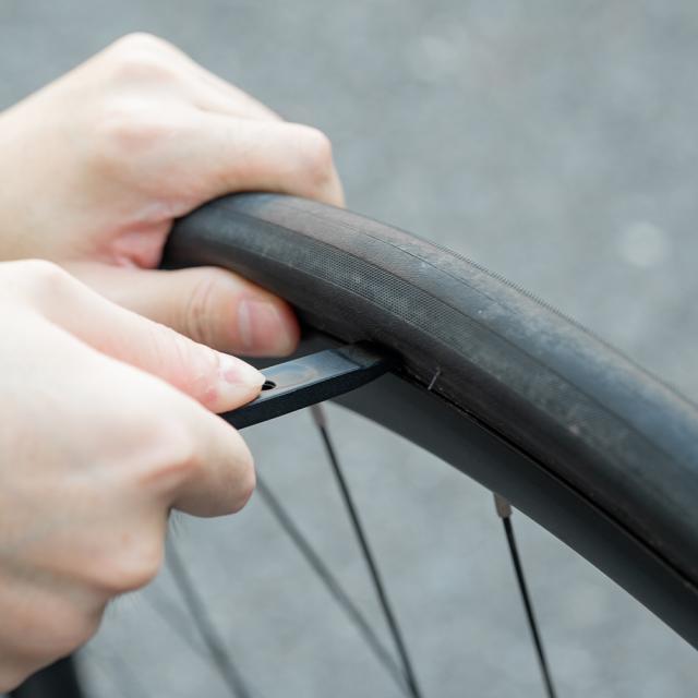 タイヤレバーつき携帯マルチツール