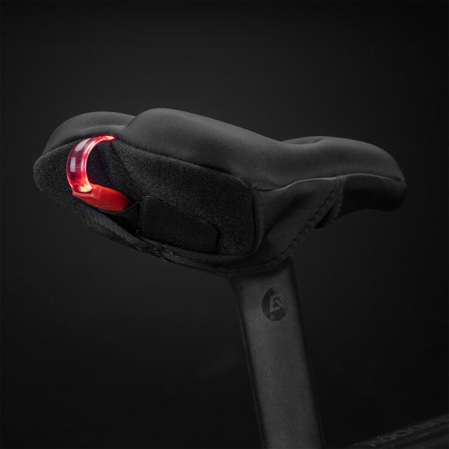 テールライト付きサドルカバー