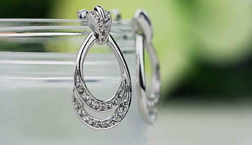 フープピアス 1ペア(2個) スワロフスキーエレメント K18ゴールド 18金 K18YG K18WG スワロ メール便OK モモダイヤ