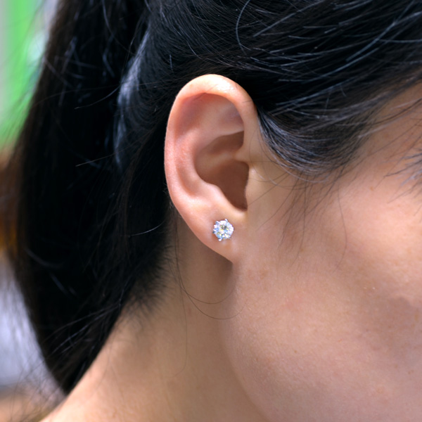 ピアス 1ペア(2個) CZダイヤ(キュービックジルコニア) K18ゴールド 18金 K18YG K18WG ハート メール便OK モモダイヤ