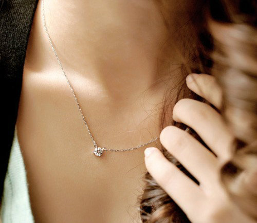 ネックレス  一粒 CZダイヤ(キュービックジルコニア) ダイヤ ペンダント レディース スキンジュエリー ジュエリー 女性用 ギフト 高品質 ファーストジュエリー スキンジュエリー誕生日 ネックレス ホワイトデー K18WG 18金 K18YG メール便OK モモダイヤ