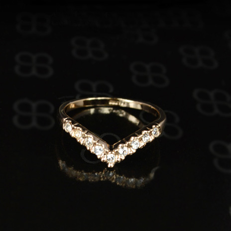 【返品保証】V字 リング 指輪 スワロフスキー K18 18金GP 18k レディース 誕生日 プレゼント メール便OK モモダイヤ【送料無料】