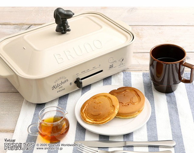 ヒューズ⓪ BRUNO ピーナッツ SNOOPYの通販はau PAY マーケット - ホッチポッチ自由が丘WEB SHOP|商品ロットナンバー:432993179 PEANUTS コンパクトホットプレート BOE070 ホットプレート スヌーピー やかに