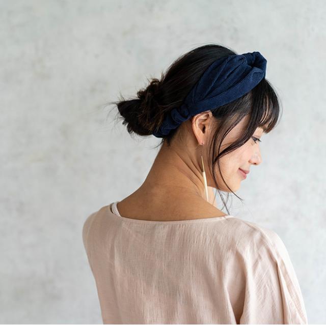 無地×幾何学柄クロスヘアバンド ヘアターバン ヘアアクセサリー 大人 レディース 幅広 リボン ヘアアクセサリー ヘッドアクセ 髪飾り 小物 痛くない かわいい おしゃれ シンプル 秋 冬