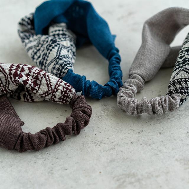 無地×幾何学柄クロスヘアバンド ヘアターバン ヘアアクセサリー 大人 レディース 幅広 リボン ヘアアクセサリー ヘッドアクセ 髪飾り 小物 痛くない かわいい おしゃれ シンプル 秋 冬