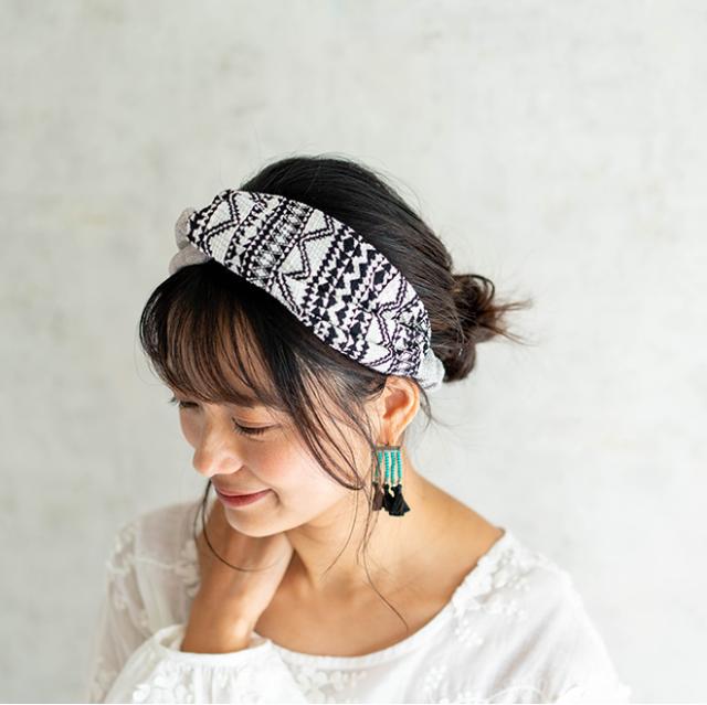 無地×幾何学柄クロスヘアバンド ヘアターバン ヘアアクセサリー 大人 レディース 幅広 リボン ヘアアクセサリー ヘッドアクセ 髪飾り 小物 痛くない かわいい おしゃれ シンプル 秋 冬