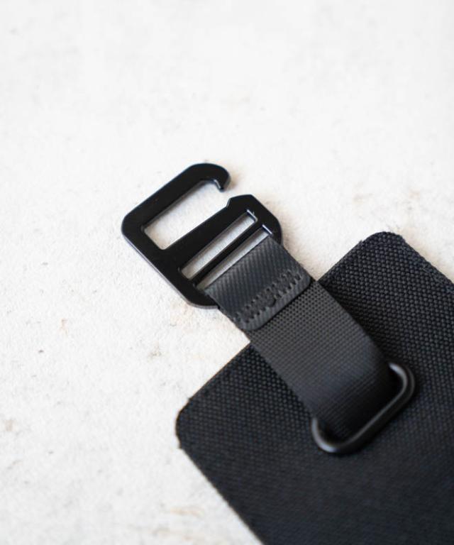 キーケース キーホルダー 鈴形 ベル型 黒 コンパクト アウトドア