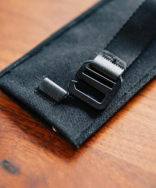 キーケース キーホルダー 鈴形 ベル型 黒 コンパクト アウトドア