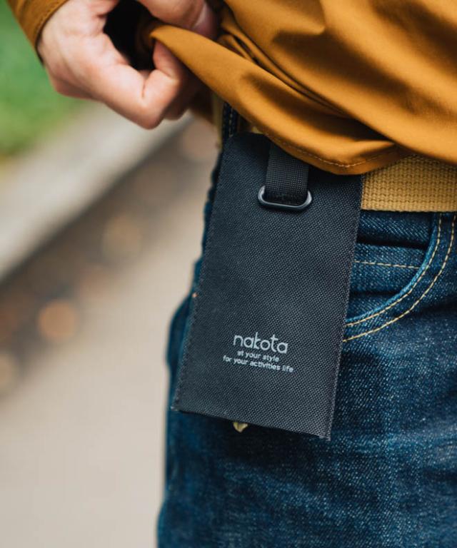 キーケース キーホルダー 鈴形 ベル型 黒 コンパクト アウトドア