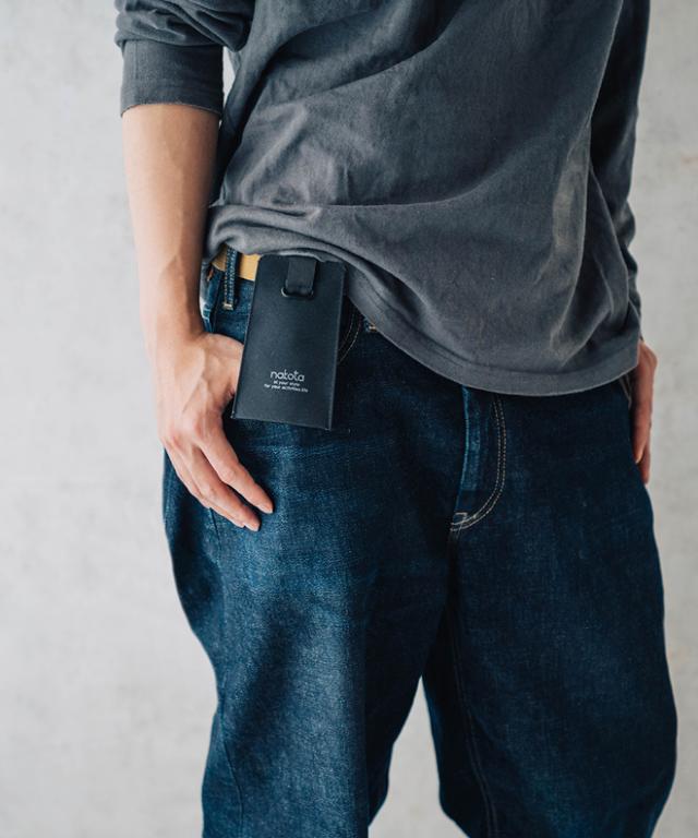 キーケース キーホルダー 鈴形 ベル型 黒 コンパクト アウトドア