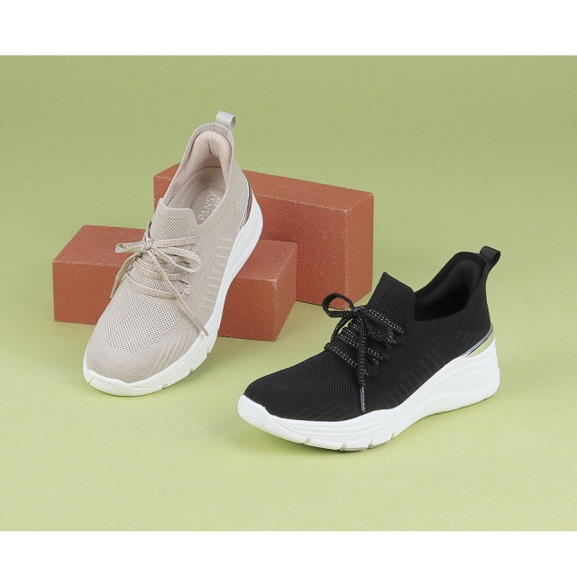 ボリューム感がありながらもスッキリとしたシルエット