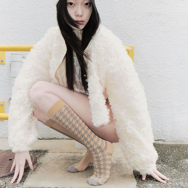 2nd PALETTE セカンドパレット バターハウンドソックス 柄アップ 片足デザイン アシンメトリー ko35