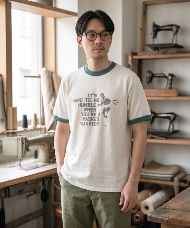 ヴィンテージ風のかすれプリントが施された覆面レスラー(MASKED WARRIOR)のグラフィック拡大画像