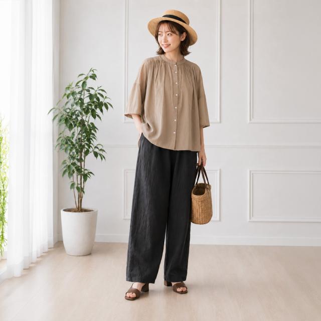 ブロカント インドボイル シスフロンセシャツ レディース ベージュ 36-9 着用イメージ 前開きで羽織れる半袖ブラウス