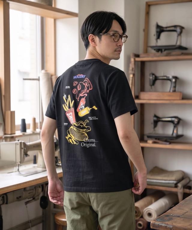 CHUMS アンチバグファストフードポケットTシャツ メンズ着用 コーデ例